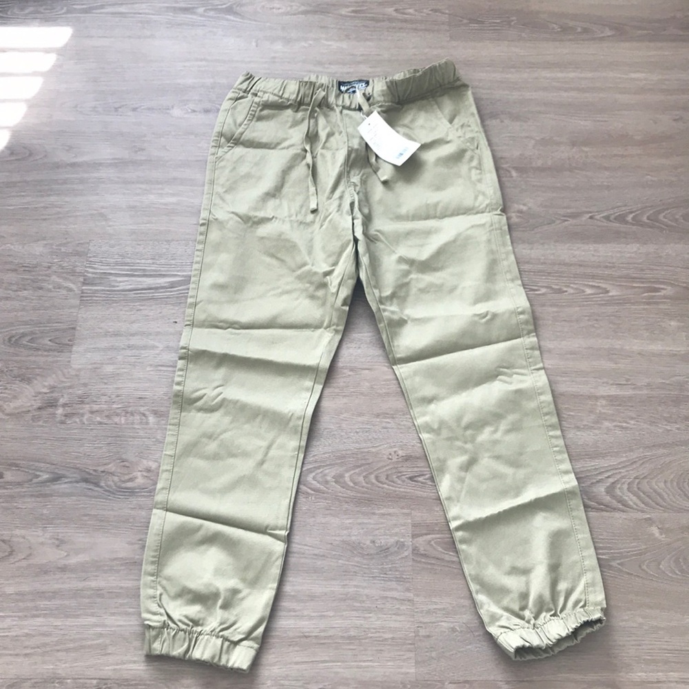 NWT men’s Khaki joggers